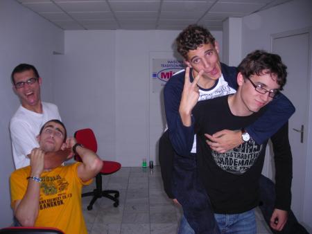 Les quatre g�nies partent en vadrouille !